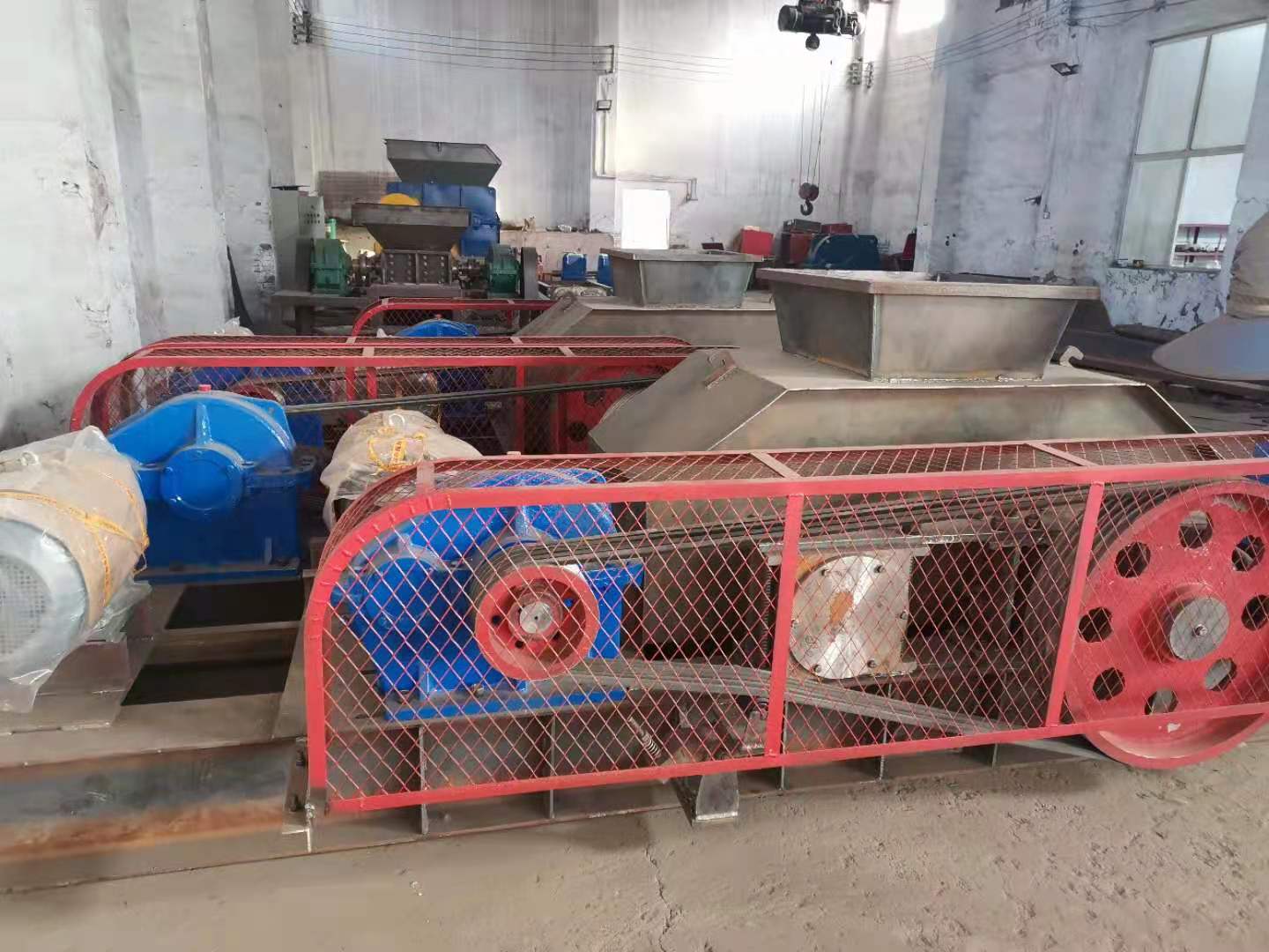 對(duì)輥破碎機(jī)