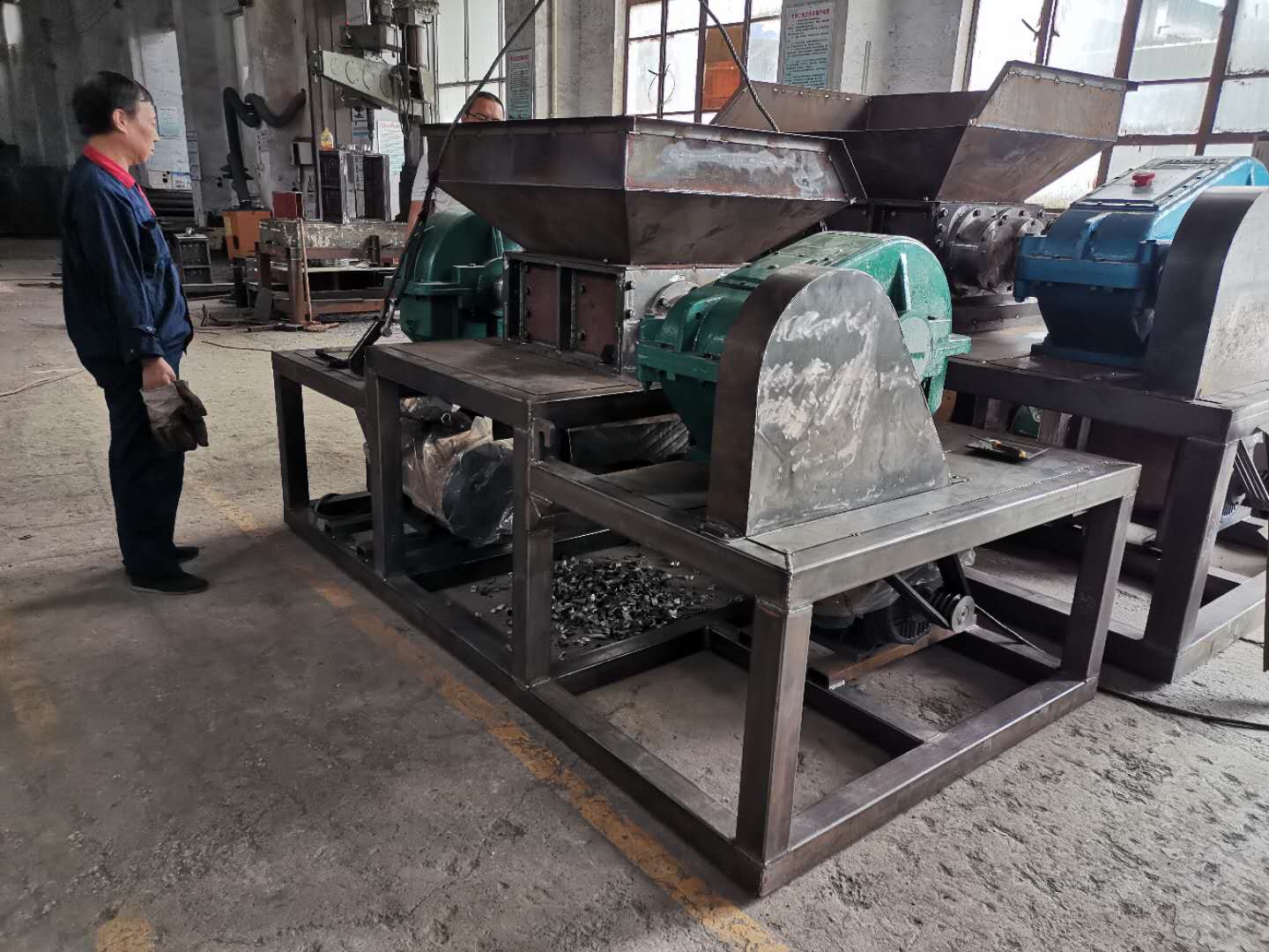 廢鋼撕碎機(jī)